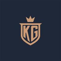 logotipo inicial del monograma kg con estilo escudo y corona vector