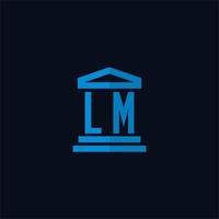 Monograma del logotipo inicial de lm con vector de diseño de icono de edificio de juzgado simple