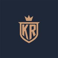 logotipo inicial del monograma kr con estilo de escudo y corona vector