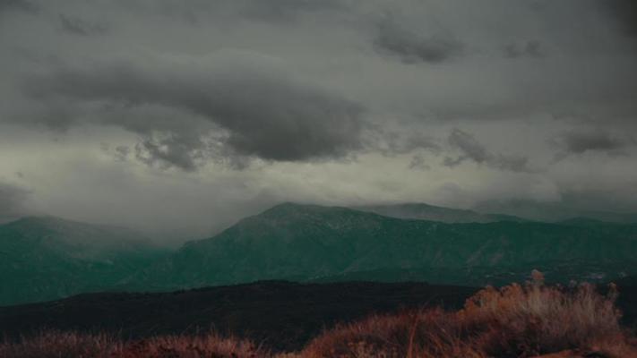 暴風雨影片