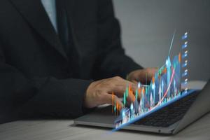 gráfico de negocios datos de crecimiento mercado de valores y gráfico de análisis de cambio de divisas finanzas comercio moneda informe económico fondos financieros y de inversión y gestión de activos digitales. foto