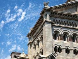 construcción de la catedral de san nicolás en mónaco foto