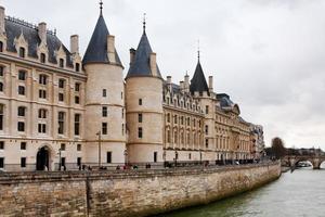 Conciergerie palace in Paris photo