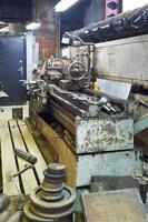 old metal lathe machine photo