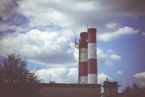 chimenea de la industria foto