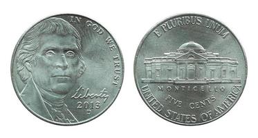 moneda de cinco centavos de los estados unidos aislada en blanco foto