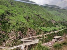 Pakistán es un hermoso país de verdes valles, altas montañas y largos ríos. La belleza natural de Pakistán es fascinante. foto