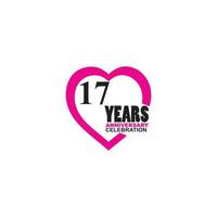 Logotipo simple de celebración de 17 aniversario con diseño de corazón vector