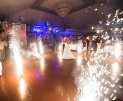 hermoso baile de bodas foto