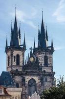 praga, república checa, 2014. iglesia de nuestra señora antes de tyn en praga foto