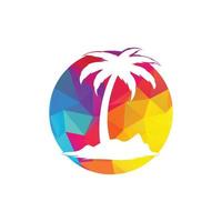 diseño de logo de playa tropical y palmera. diseño creativo del logotipo del vector de la palmera