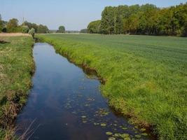 senderismo cerca de reken en el muensterland alemán foto