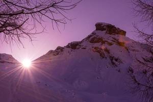 vista del amanecer de invierno foto