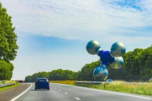 ingenioso figura arquitectura autopista autopista autopista groningen holandés holanda países bajos. foto