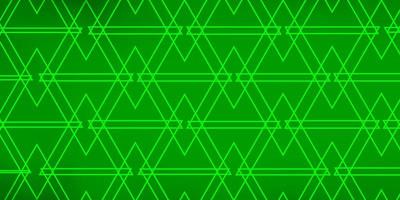 Fondo de vector verde claro con triángulos.