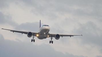 FRANKFURT AM MAIN, GERMANY JULY 18, 2017 - Lufthansa Airbus A319 D AILI approaching at early morning, runway 07L. Fraport, Frankfurt, Germany video