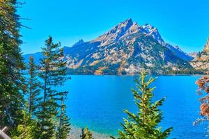 lago jenny en el parque nacional grand teton foto