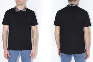 maqueta de camisetas de dos lados para hombres. plantilla de diseño. maqueta foto