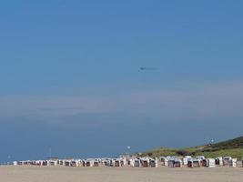 en la playa de spiekeroog foto