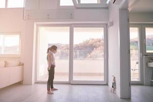 clase de ballet de educación en línea para niñas en casa foto