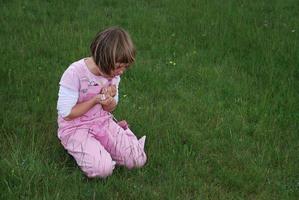 little girl crying photo