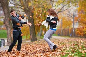 retrato de pareja de otoño foto