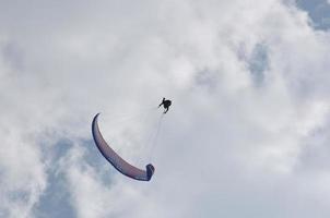 vista deportiva de parapente foto