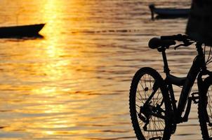 Bike silhouette view photo