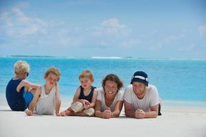 familia feliz de vacaciones foto