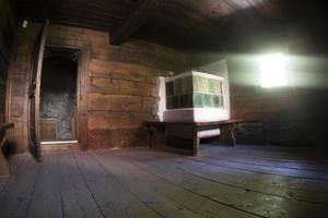 antigua austria cabaña madera casa interior foto