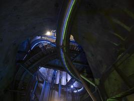 graz cueva túnel torre ascensor luz foto