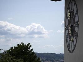 torre del reloj histórico de graz austria foto