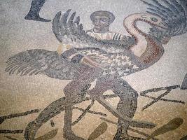 antiguo mosaico romano de villa del casale, sicilia foto