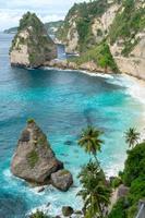 playa de diamantes, isla de nusa penida foto