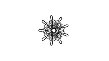 video di processo di disegno disegnato a mano di ornamento mandala in bianco e nero