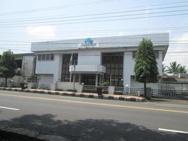 ciudad de magelang, indonesia 2022, edificio de seguros jiwasraya foto