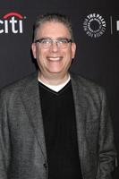 los angeles, 21 de marzo - bill prady en el paleyfest los angeles 2018, teoria del big bang, joven sheldon en dolby theater el 21 de marzo de 2018 en los angeles, ca foto