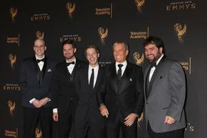 los angeles, 9 de septiembre - dan murrell, joe starr, spencer gilbert, michael bolton, andy signore en los premios emmy creativos 2017 en el microsoft theater el 9 de septiembre de 2017 en los angeles, ca foto