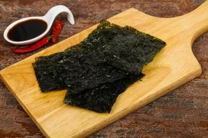 Tasty Nori chips photo