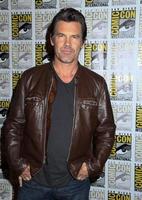 san diego, 26 de julio - josh brolin en la ciudad del pecado - una dama para matar por la alfombra roja de comic con en el hilton san diego bayfront el 26 de julio de 2014 en san diego, ca foto