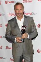 los angeles, 27 de marzo - kevin costner en la gala de premios cinemacon 2014 en caesars palace el 27 de marzo de 2014 en las vegas, nv foto