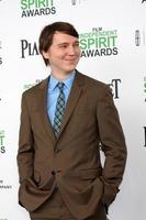 los angeles, 1 de marzo - paul dano en la película independent spirit awards en tent on the beach el 1 de marzo de 2014 en santa monica, ca foto