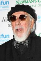 0los angeles, 14 de mayo - lou adler en la red infantil seriousfun 2015 la gala en el dolby theater el 14 de mayo de 2015 en los angeles, ca foto