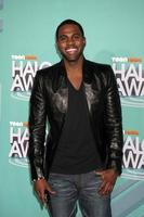 Los Ángeles, 26 de octubre: Jason Derulo llega a los premios Nickelodeon Teennick Halo 2011 en el Hollywood Palladium el 26 de octubre de 2011 en Los Ángeles, CA. foto