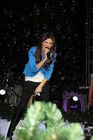 Los Ángeles, 19 de noviembre - Victoria Justice en Citadel Outlets Décima iluminación anual de árboles en Citadel Outlets el 19 de noviembre de 2011 en Los Ángeles, CA foto