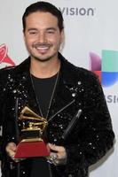 las vegas, 17 de noviembre - j balvin en la sala de prensa de la 17ª entrega anual de los premios grammy latinos en t-mobile arena el 17 de noviembre de 2016 en las vegas, nv foto