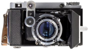 vista frontale della fotocamera a pellicola antica vecchia moda isolata su sfondo bianco. png
