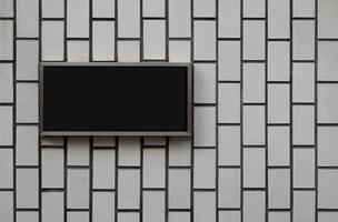 tablero de señalización en blanco negro sobre textura de pared vintage foto