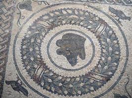 antiguo mosaico romano de villa del casale, sicilia foto