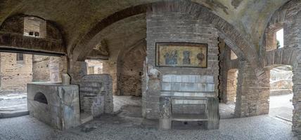 antiguas ruinas arqueológicas de ostia foto